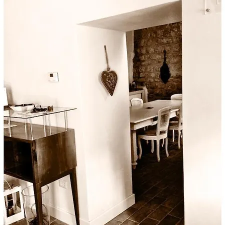 Vanity House