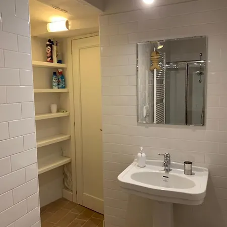 Vanity House
